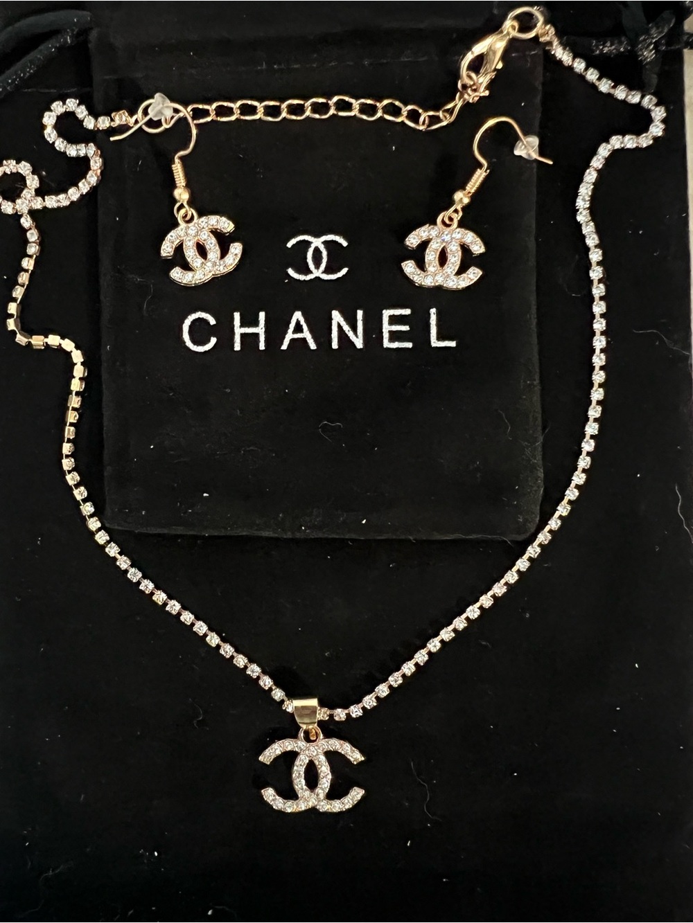 CHANEL Gold and Clear Crystal CC Pendant Necklace with Dangle Earrings - Picture 12 of 12